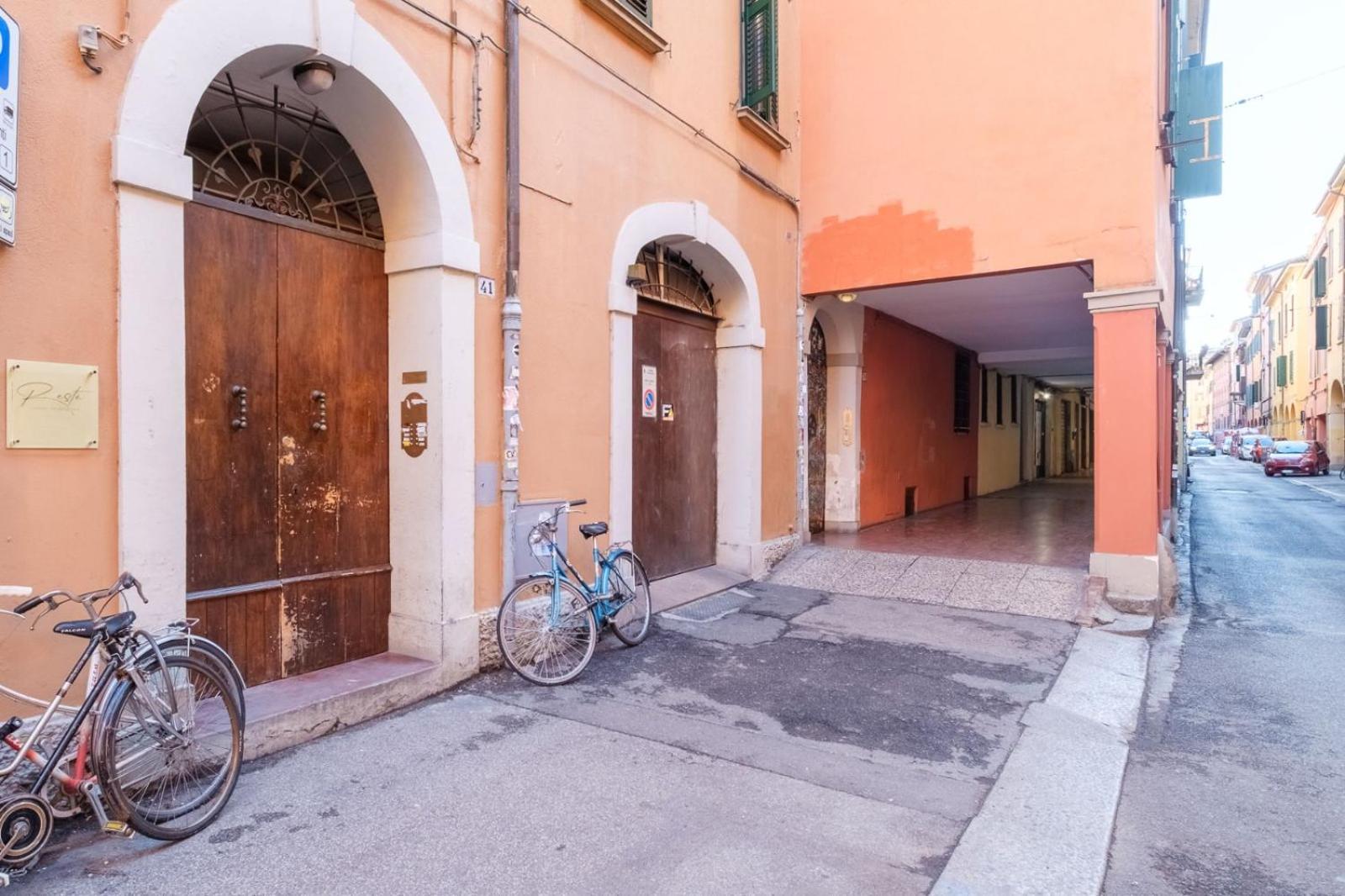 Piazza Maggiore - Il Sentiero Apartment With Private Garden Bologne Extérieur photo